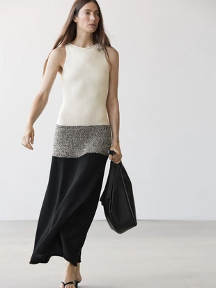 Платье из 100% хлопка с контрастным вязанным узором до колена- Заказать в России