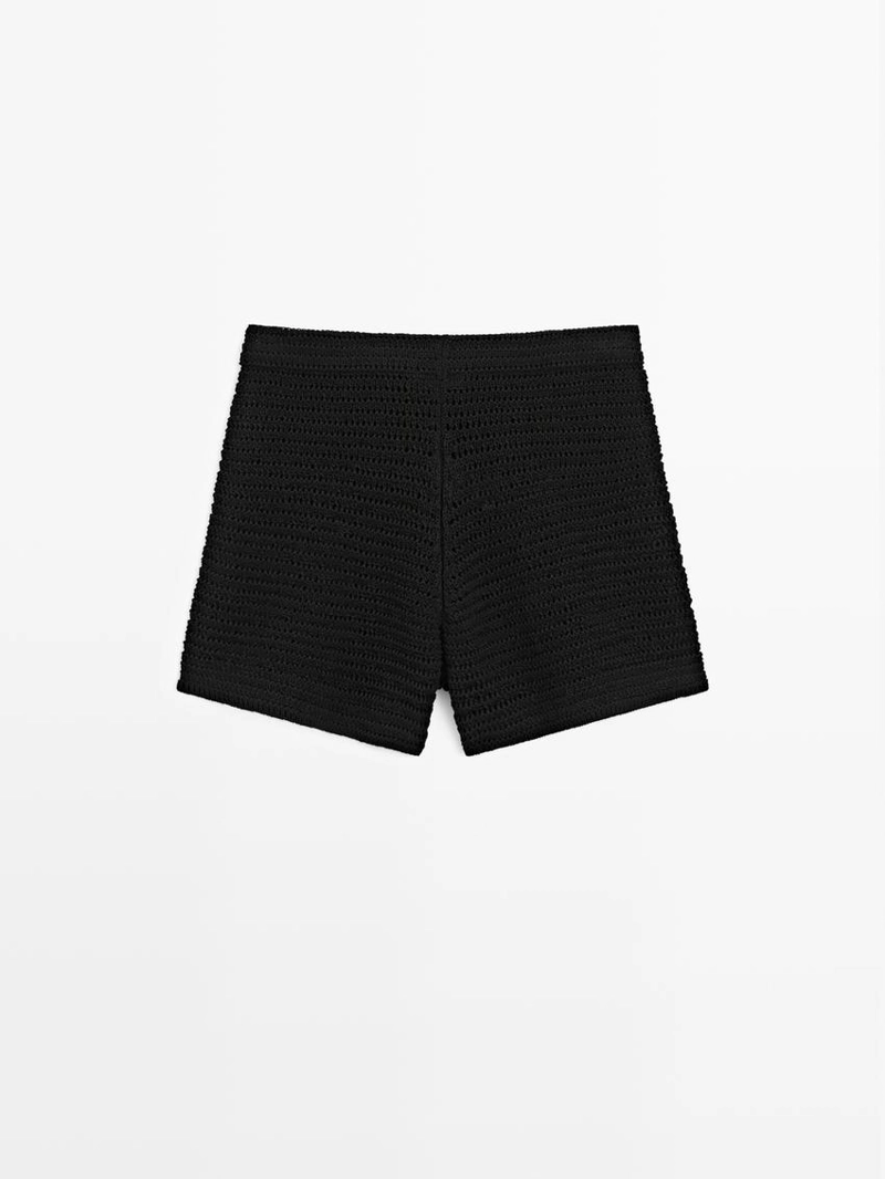 Шорты-бермуды из хлопкового трикотажа