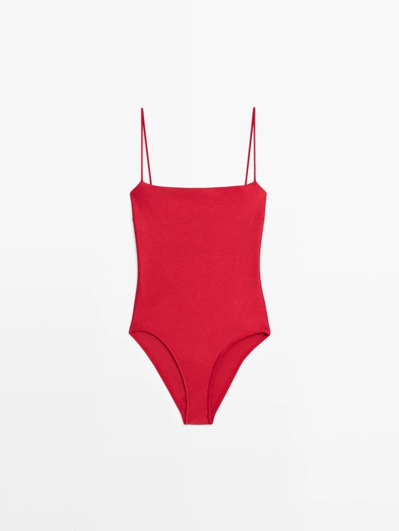 Купальник с тонкими бретелями