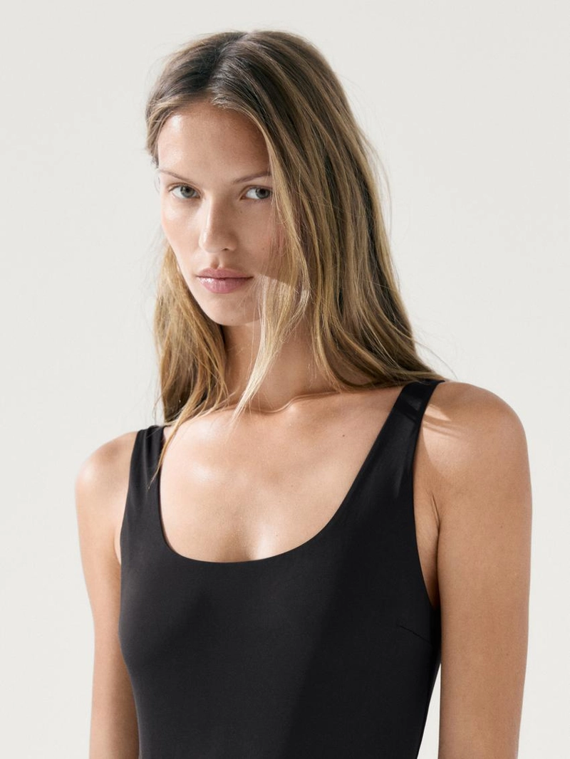 Купальник с деталями из страз