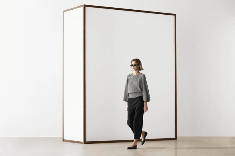 Брюки-капри с деталями на пуговицах