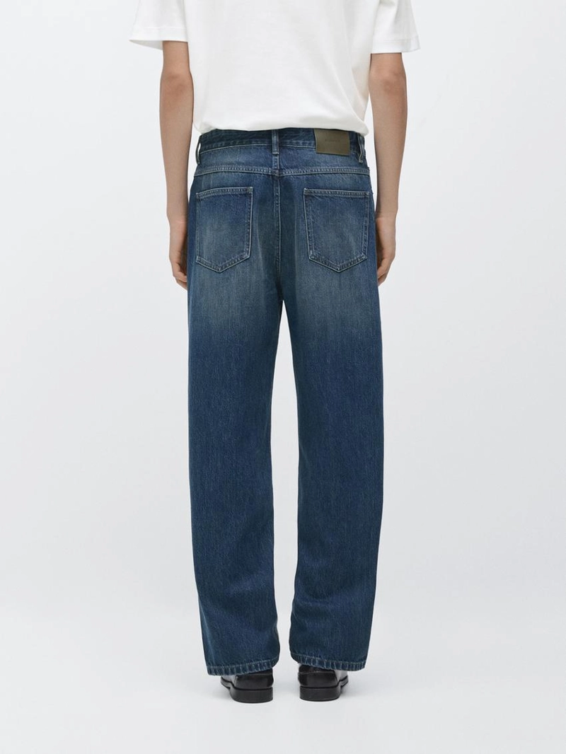 Джинсы свободного кроя