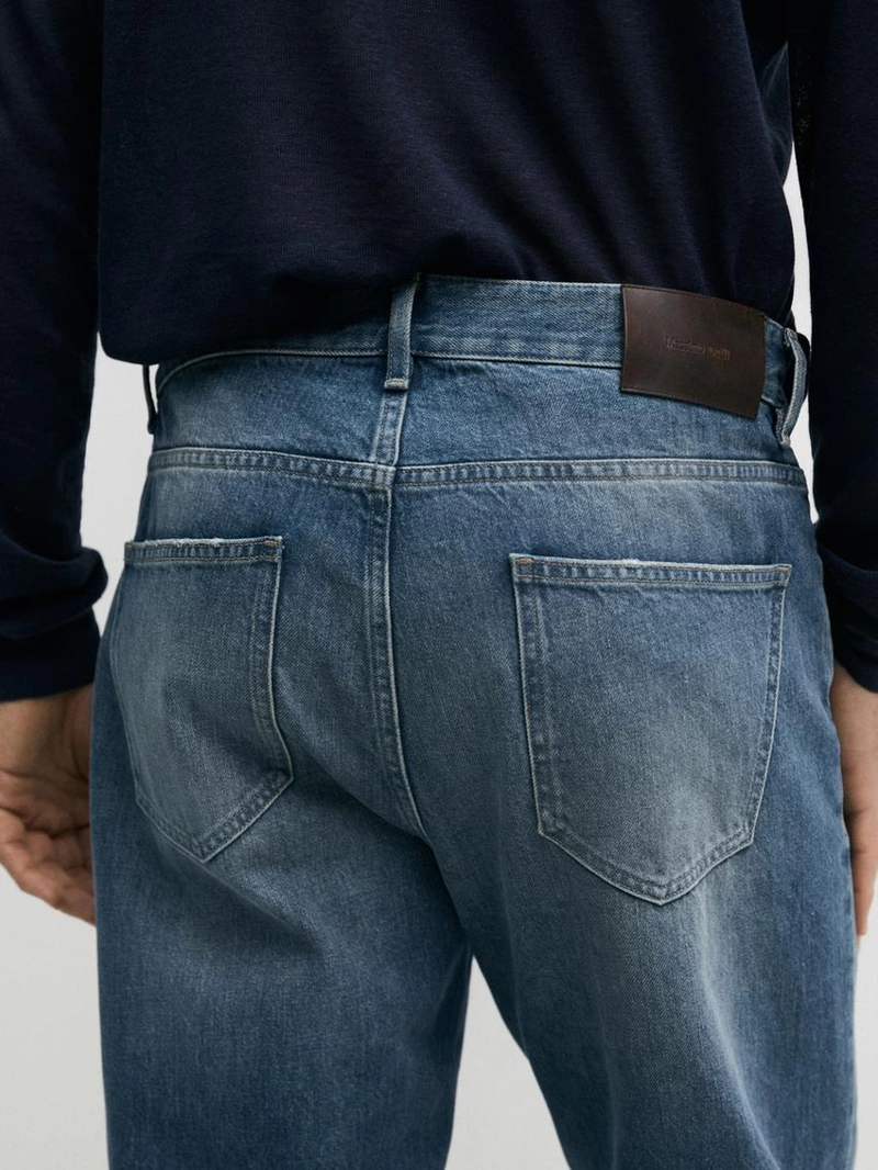 Джинсы прямого кроя