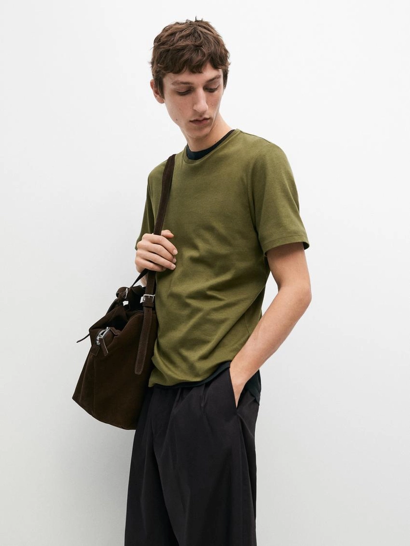 Футболка из хлопкового смесового материала с коротким рукавом