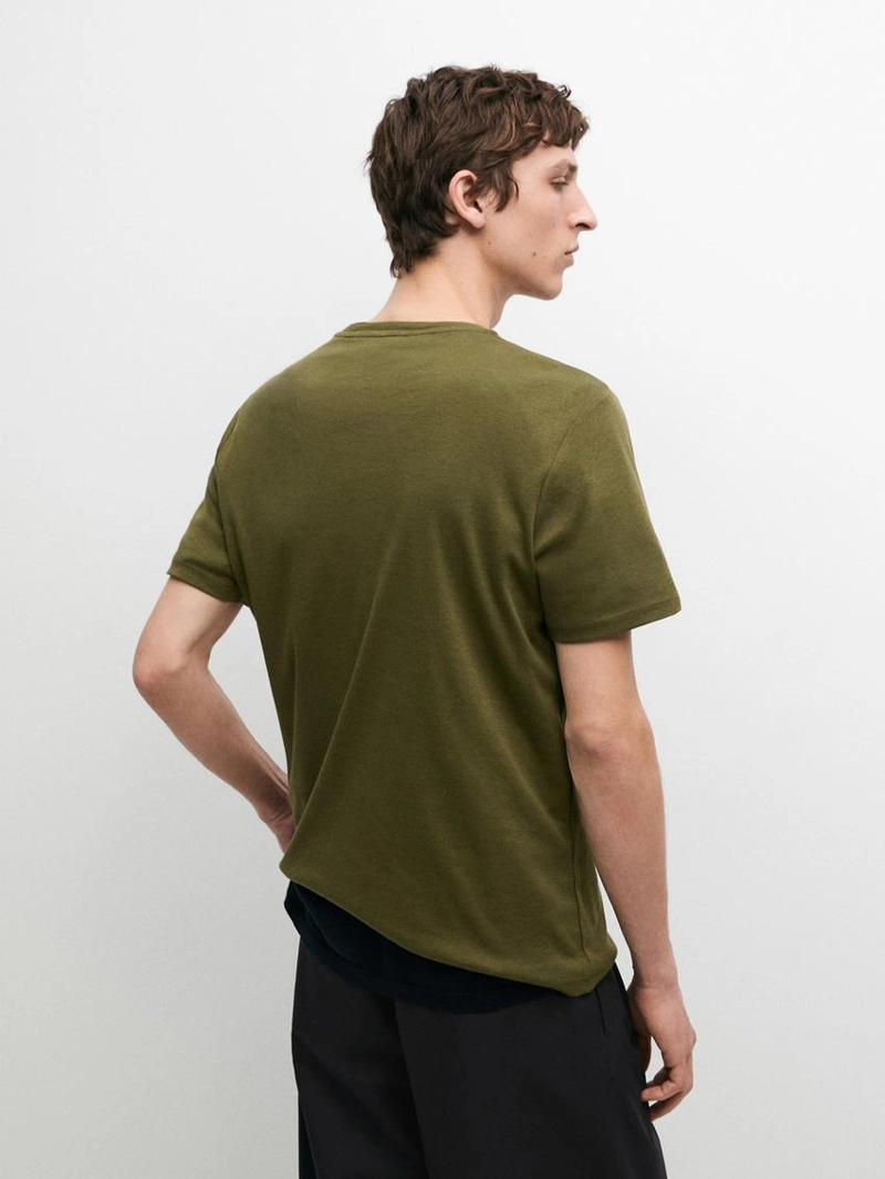 Футболка из хлопкового смесового материала с коротким рукавом