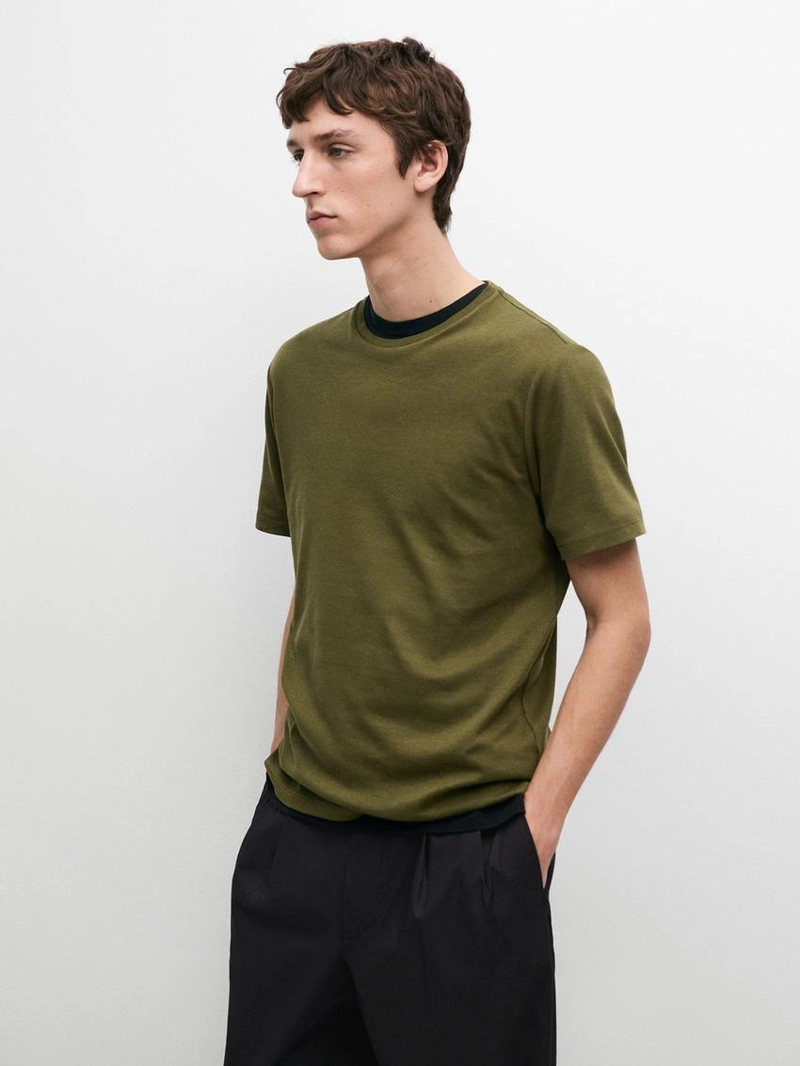 Футболка из хлопкового смесового материала с коротким рукавом