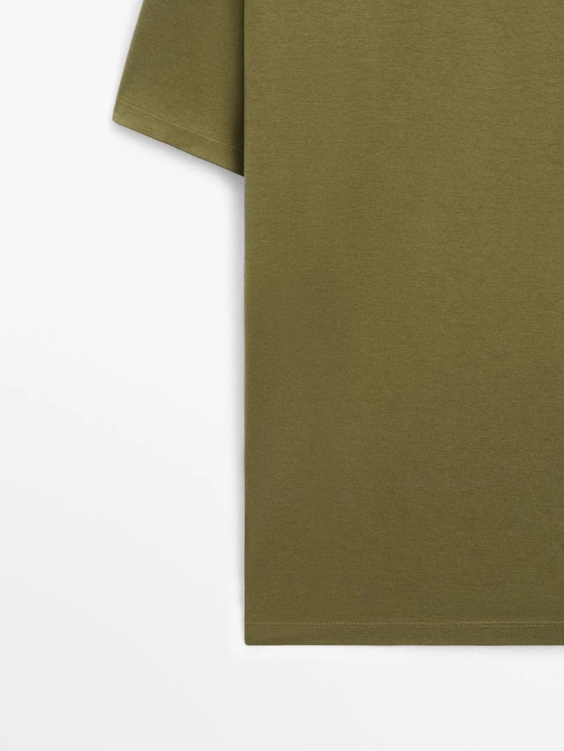 Футболка из хлопкового смесового материала с коротким рукавом