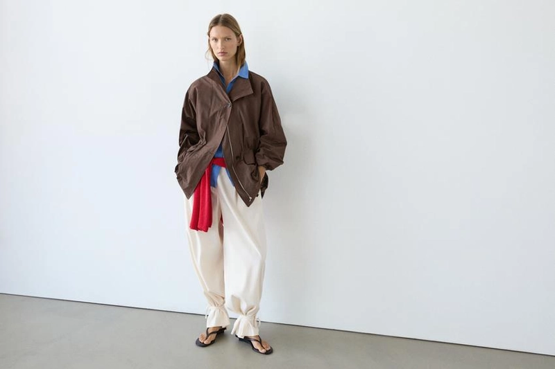 Пуховик с воротником деталями