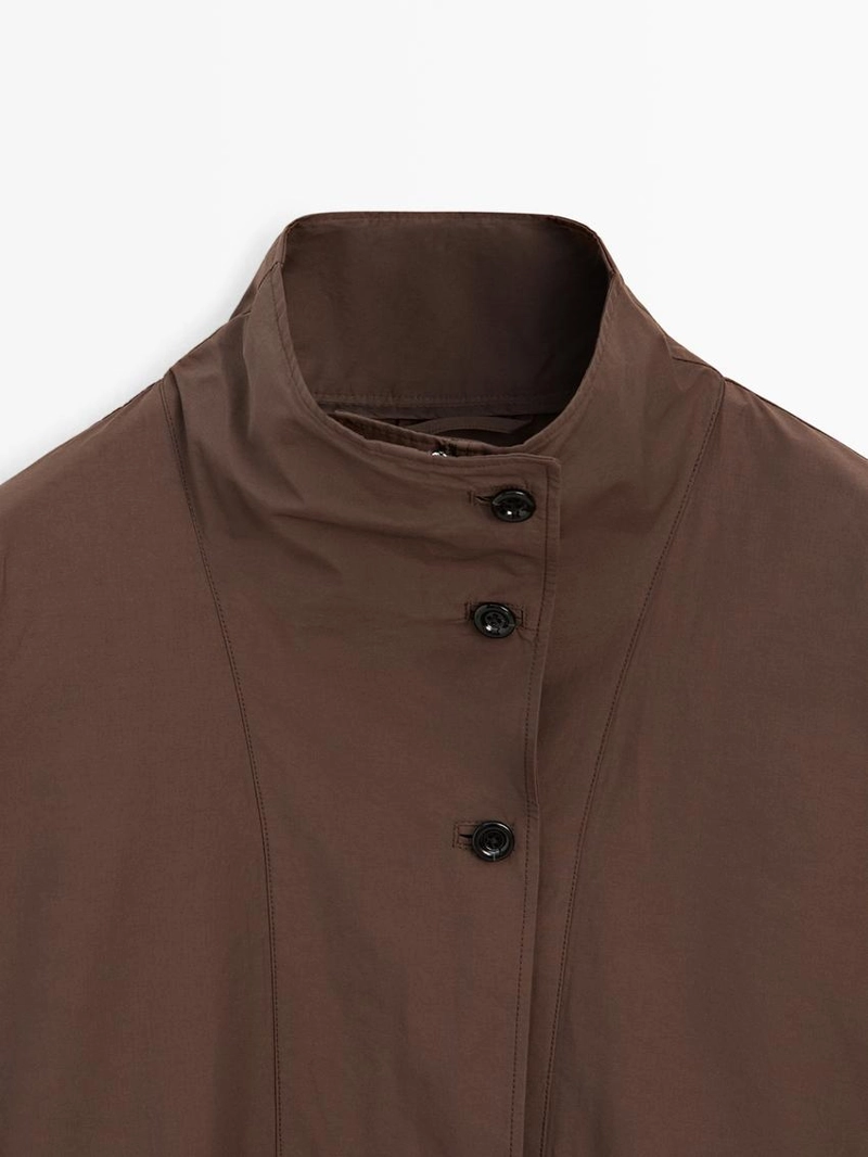 Пуховик с воротником деталями