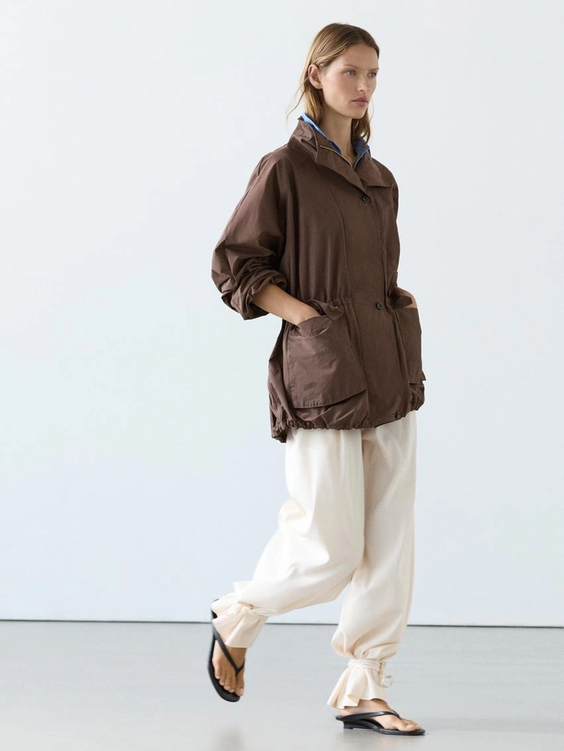 Пуховик с воротником деталями