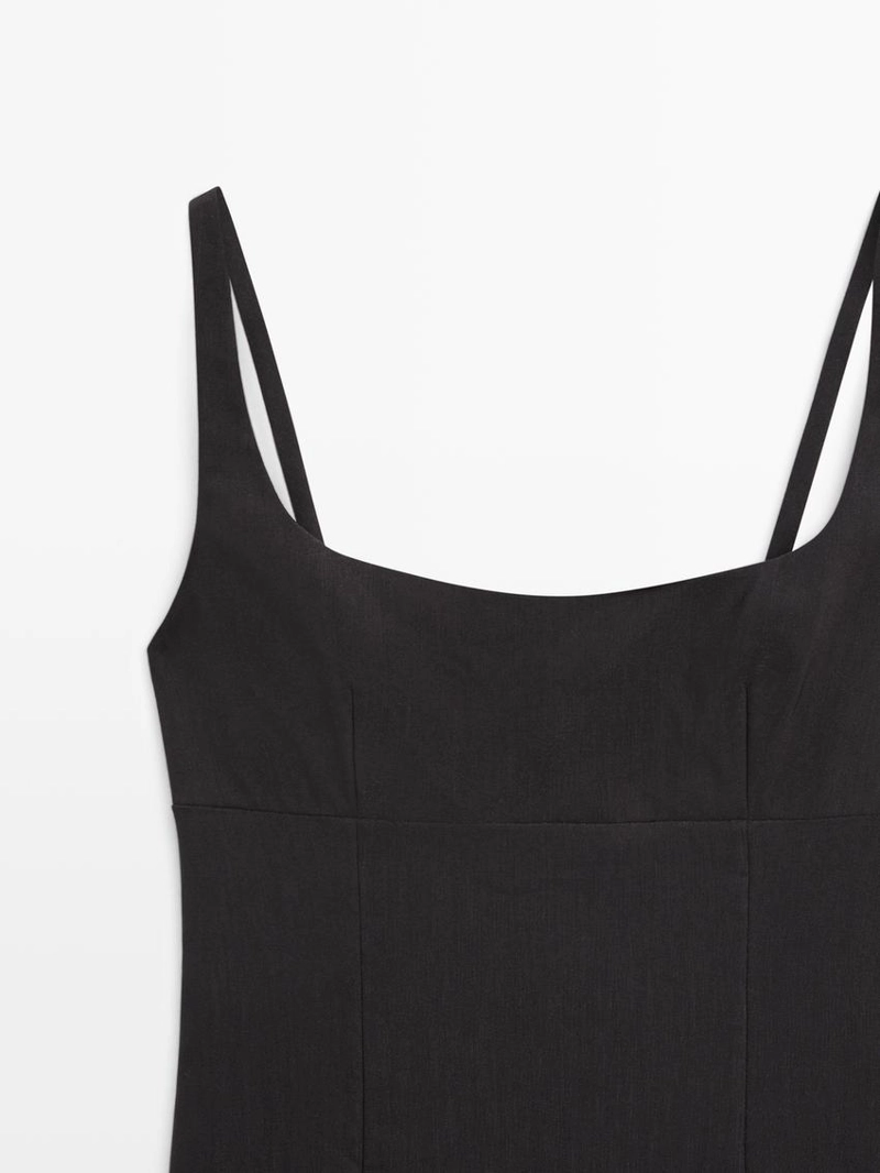 Платье-миди на бретелях из льна