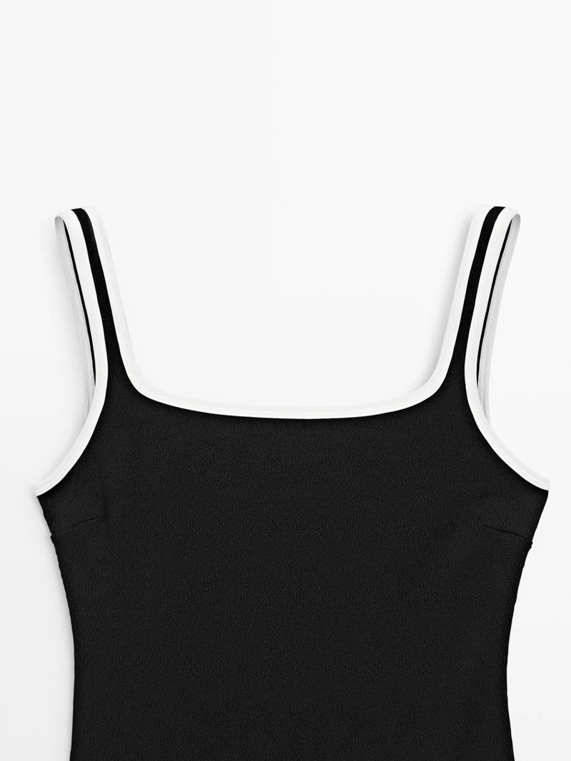 Купальник с контрастным рисунком