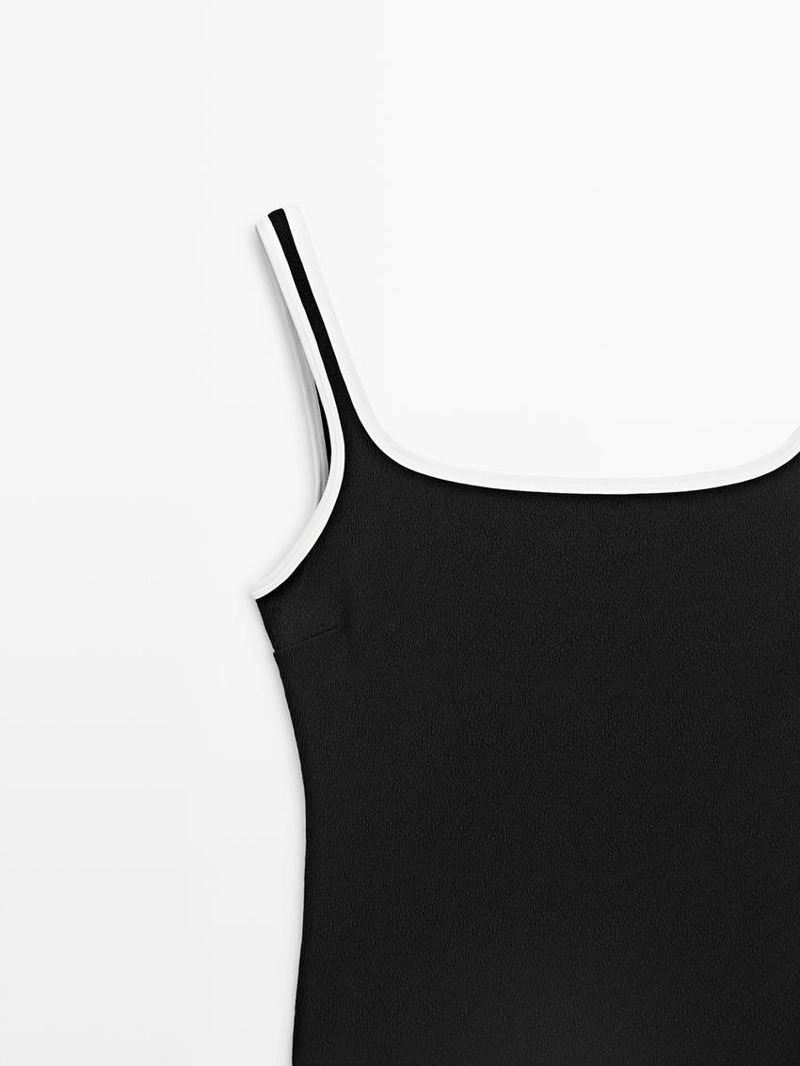 Купальник с контрастным рисунком