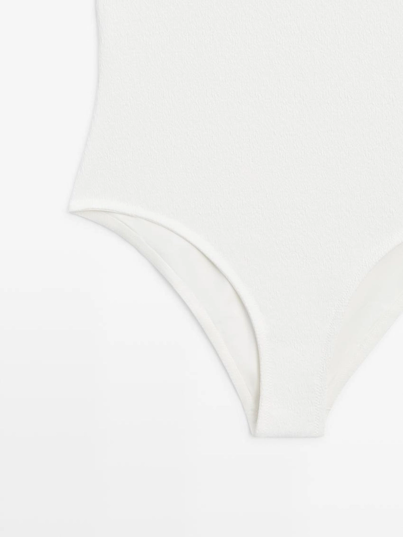 Купальник с текстурным v-образным вырезом