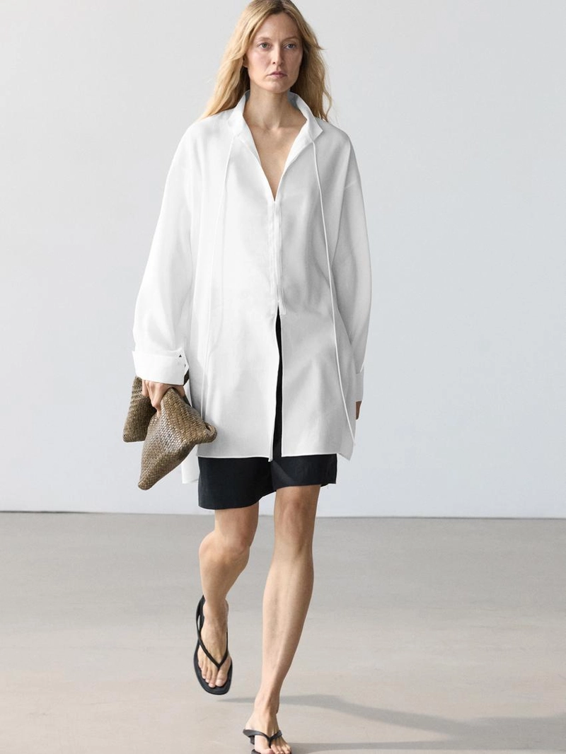 Рубашка из льняной ткани с отстегивающимся воротником