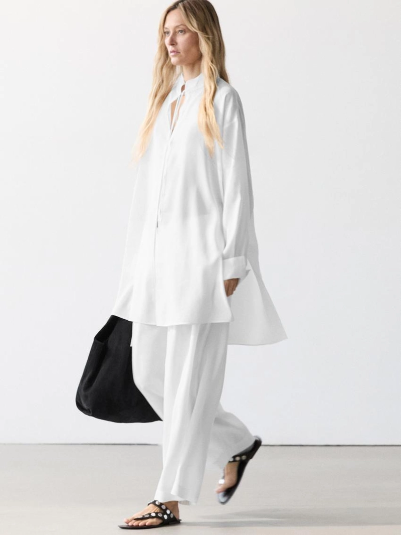 Рубашка из льняной ткани с отстегивающимся воротником