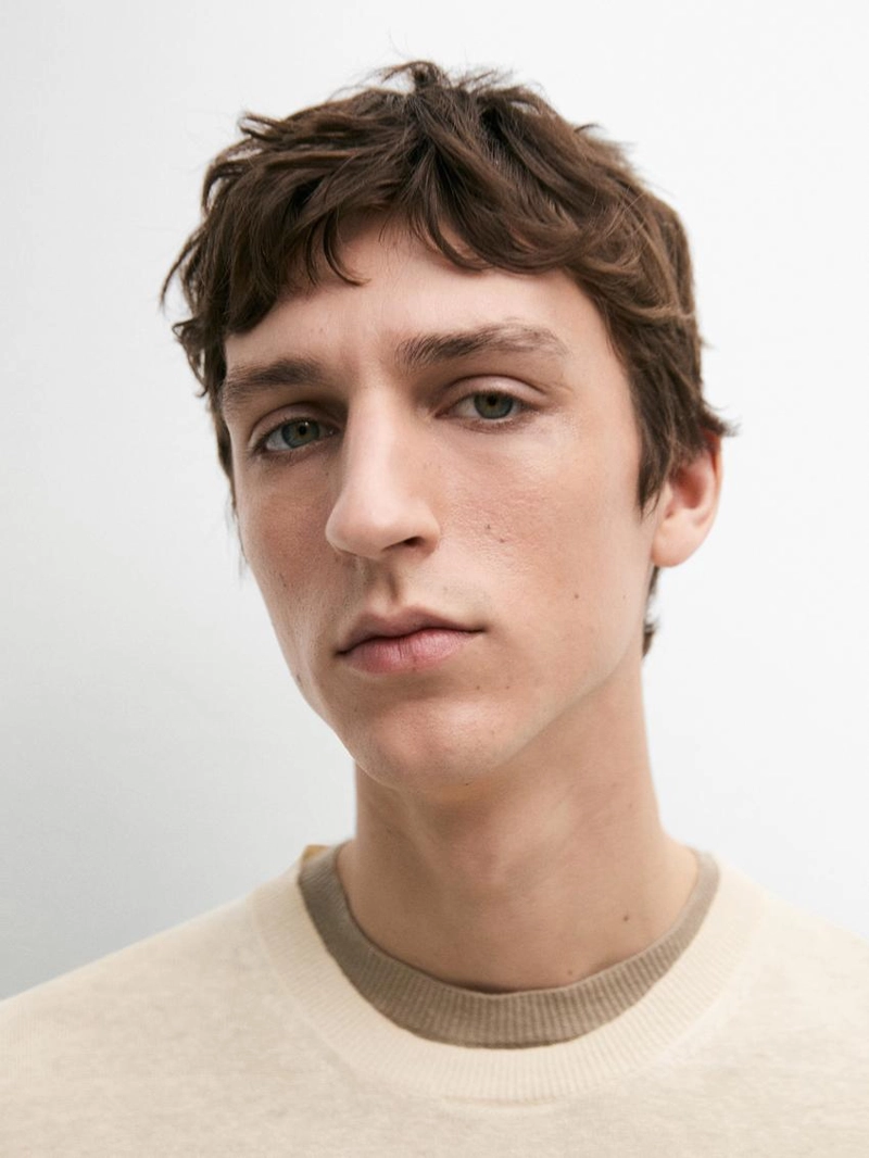 Свитер из льна с круглым вырезом