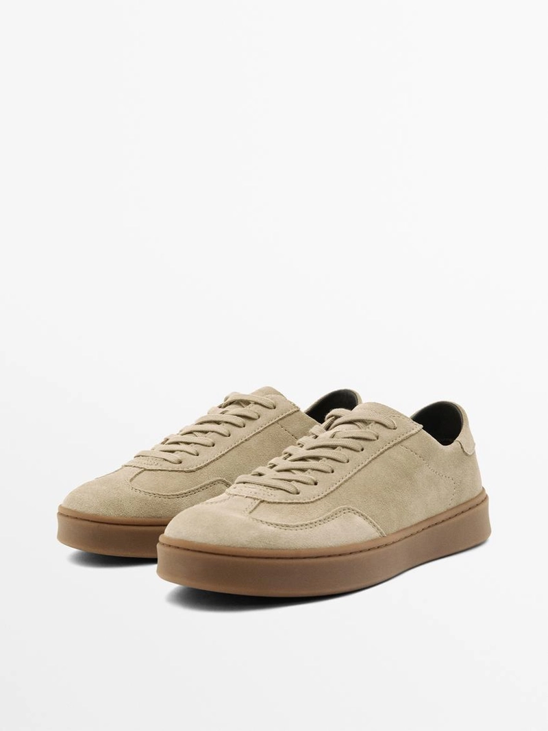 Кроссовки из разделанной замши