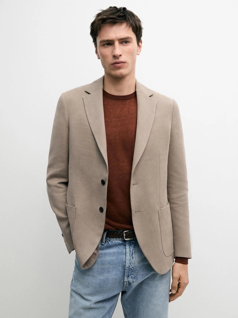 Пиджак из льна с приталенным кроем и деталями карманов