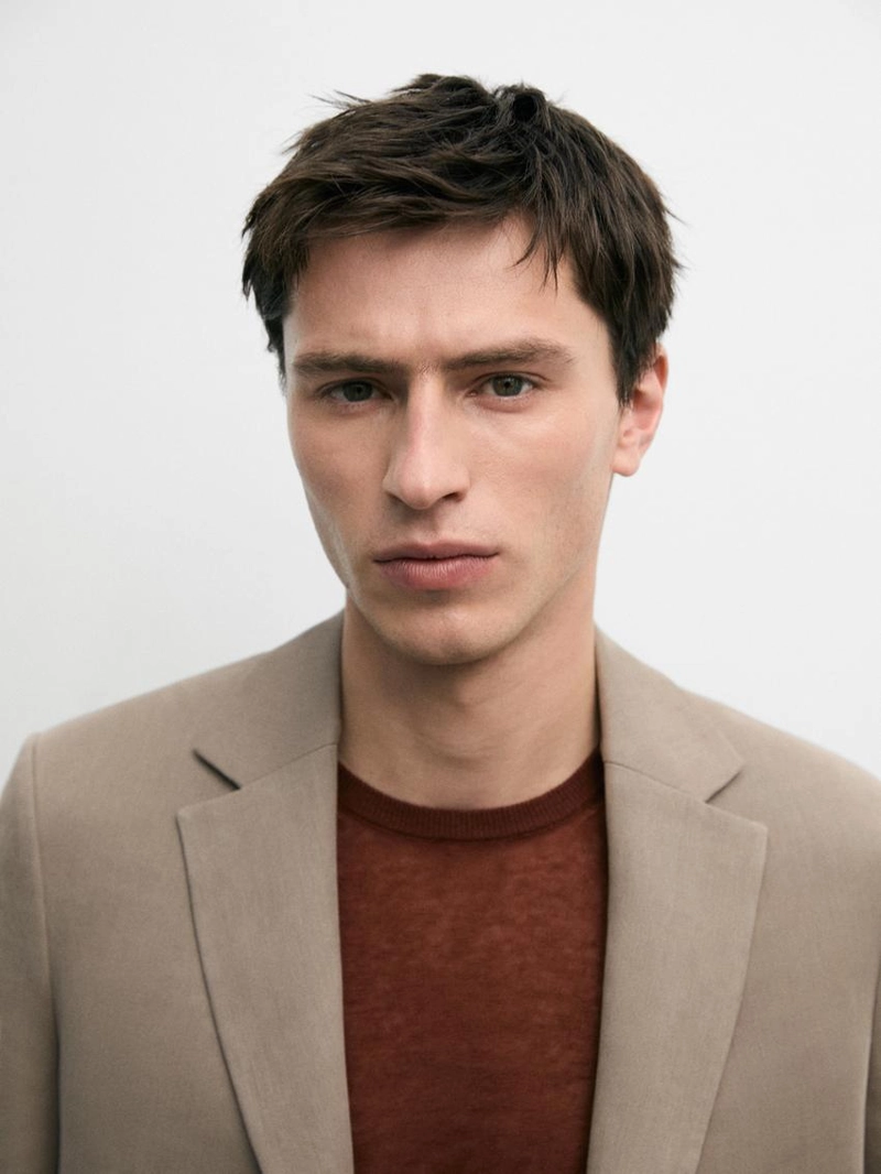 Пиджак из льна с приталенным кроем и деталями карманов