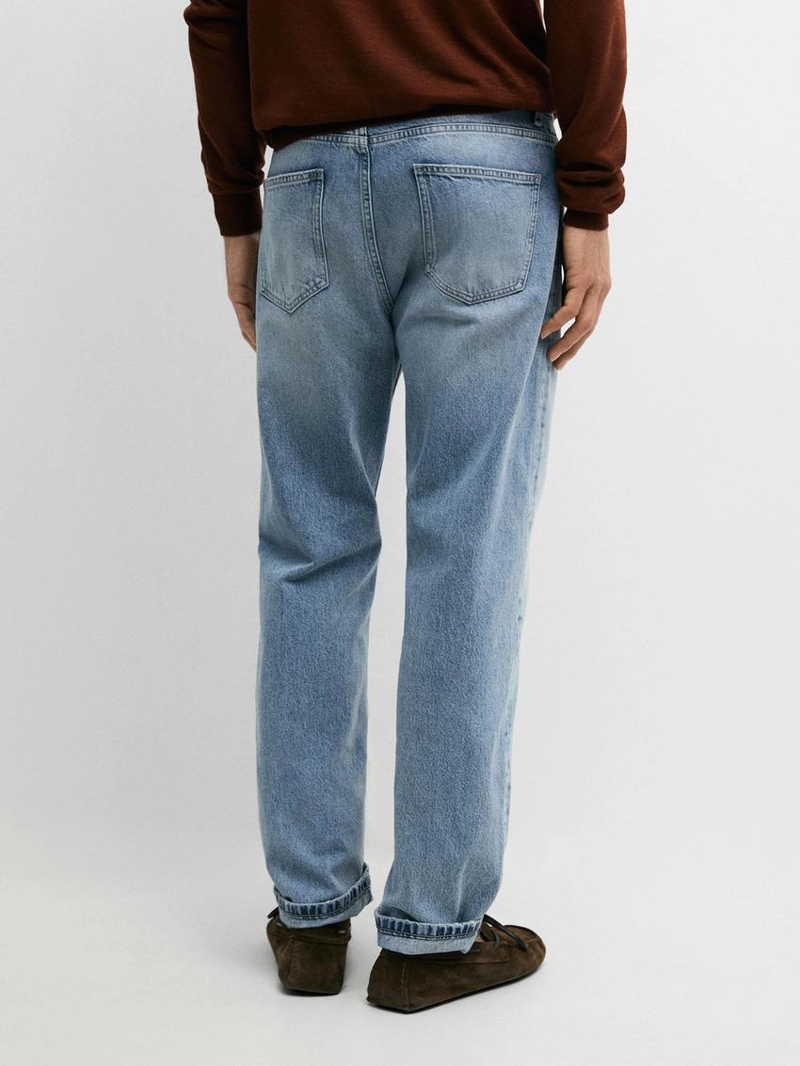 Джинсы прямого кроя