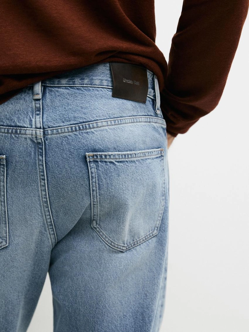 Джинсы прямого кроя