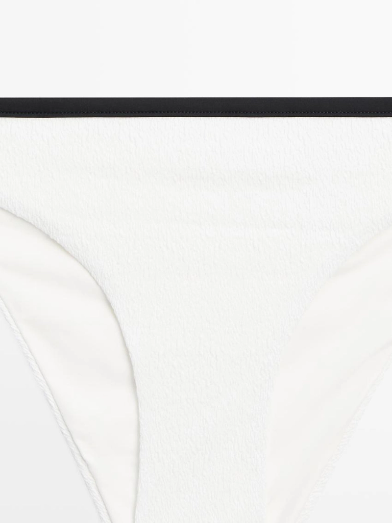 Плавки с текстурой и контрастными цветовыми деталями