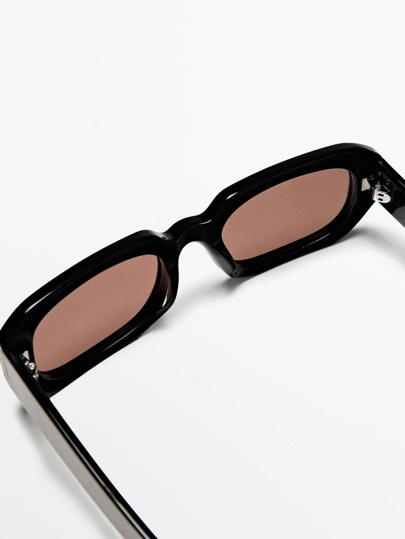 Солнечные очки квадратной формы