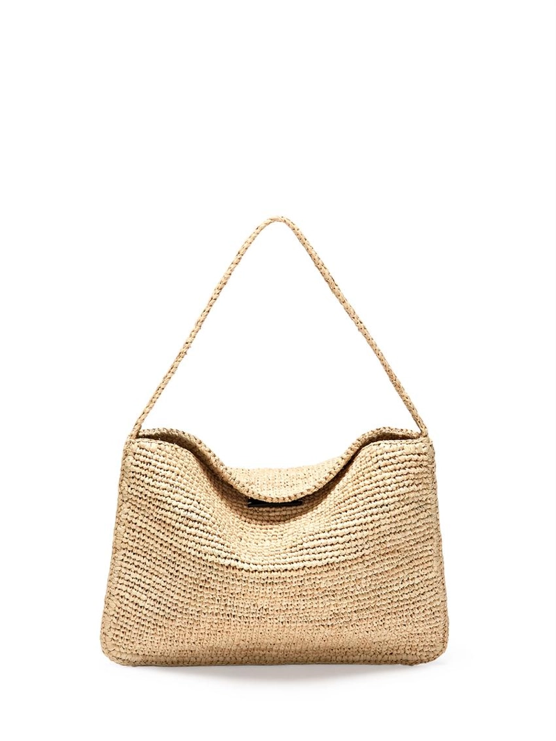 Сумочка с короткими ручками из рафии