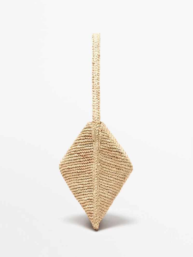 Сумочка с короткими ручками из рафии