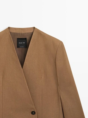 Пиджак на льняной основе без воротника с застежкой на пуговице- Заказать в России