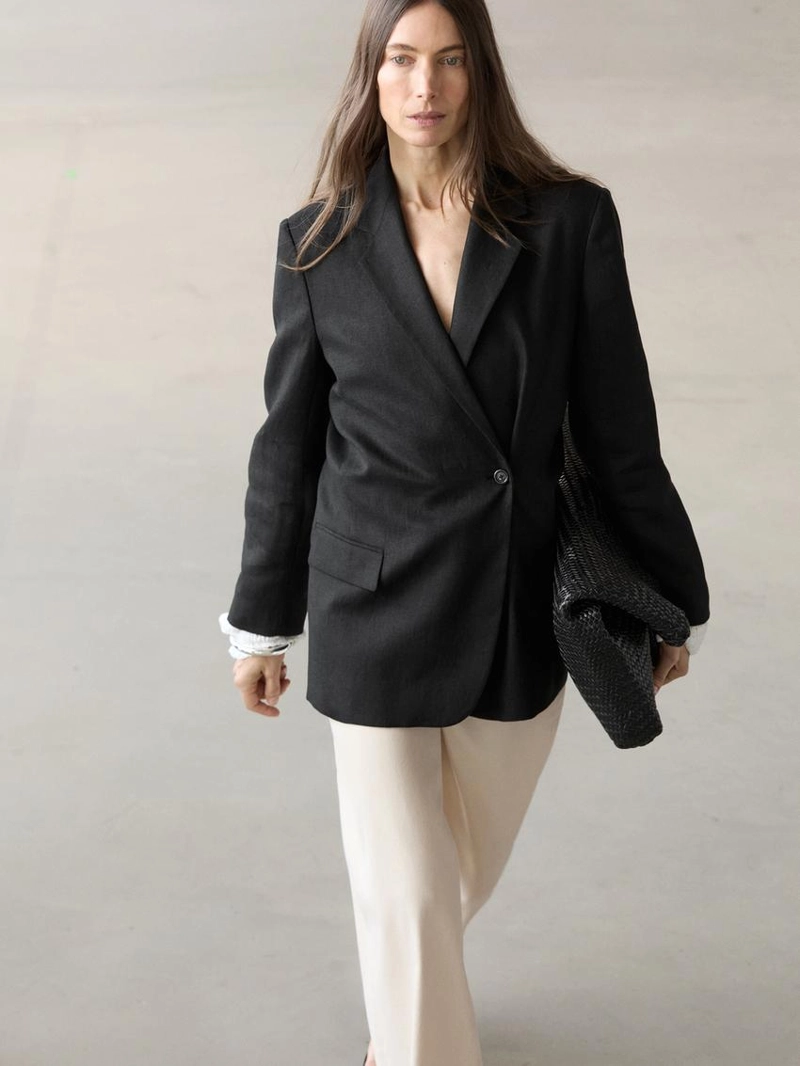 Льняной пиджак с перекрестной застежкой