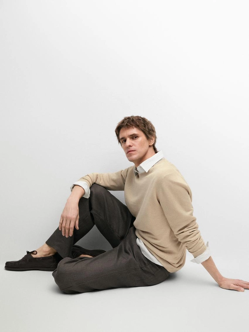 Льняные джинсовые брюки полуприталенного кроя