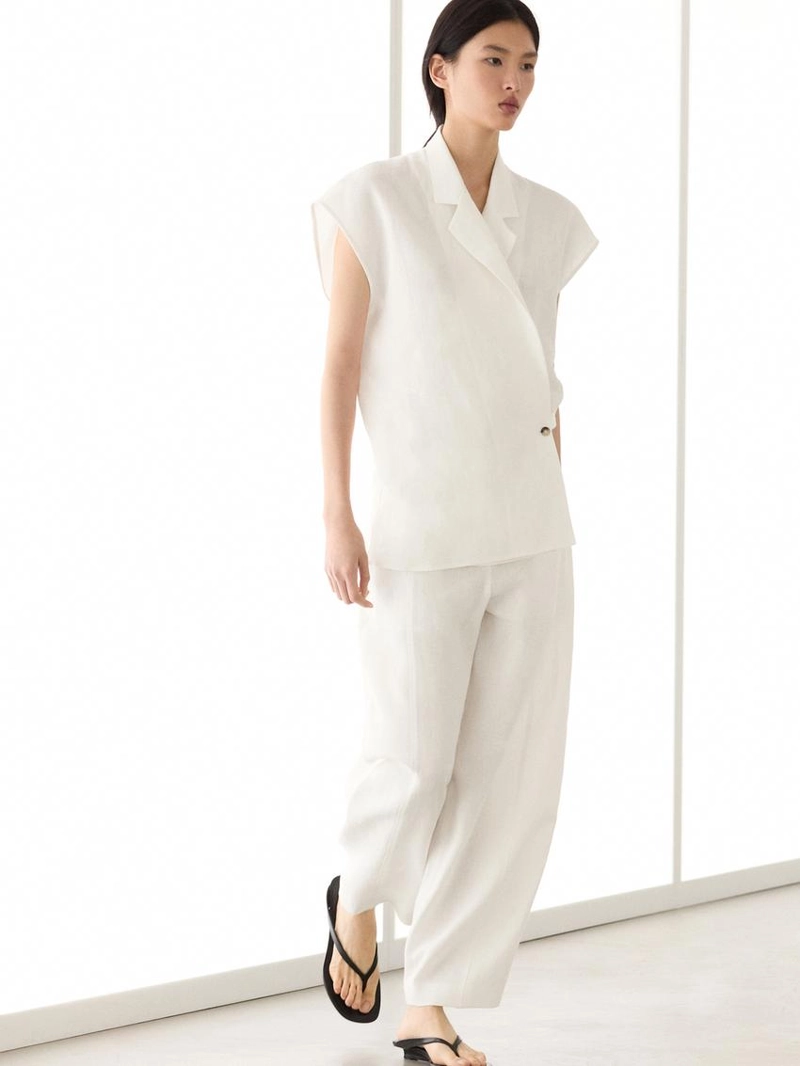 Льняные брюки силуэта бочонок