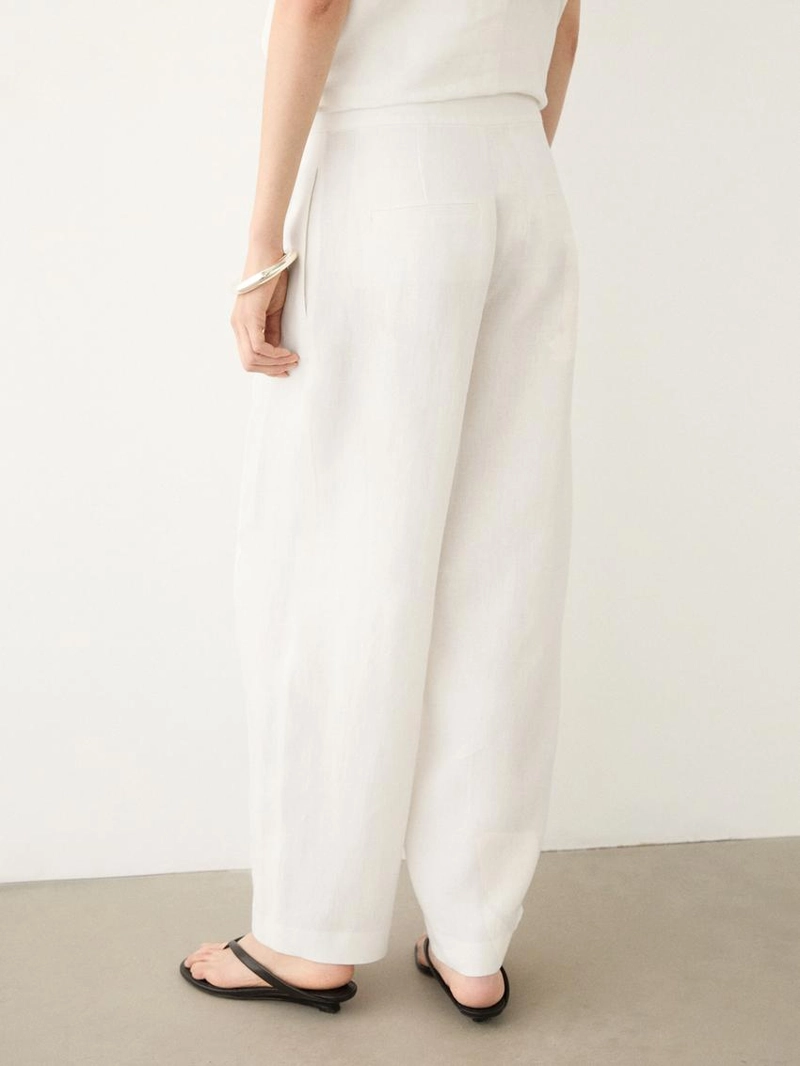 Льняные брюки силуэта бочонок
