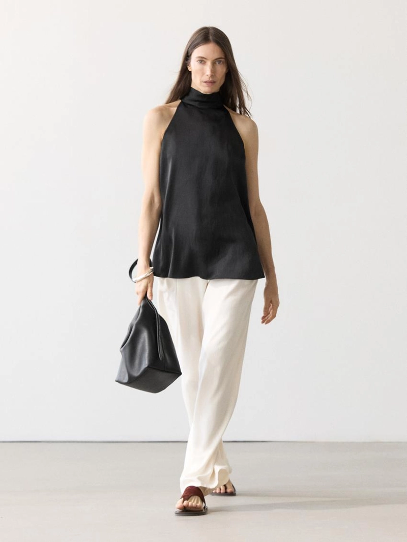 Топ с галстуком на шее из атласа