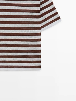 Футболка с лодочным вырезом из полосатого льна- Заказать в России