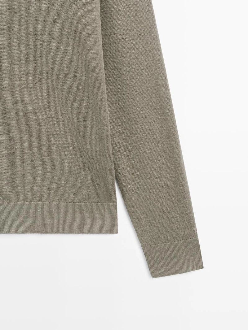 Трикотажный свитер с воротником поло из льна