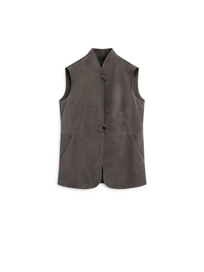 Жилет из кожи с бархатистым покрытием