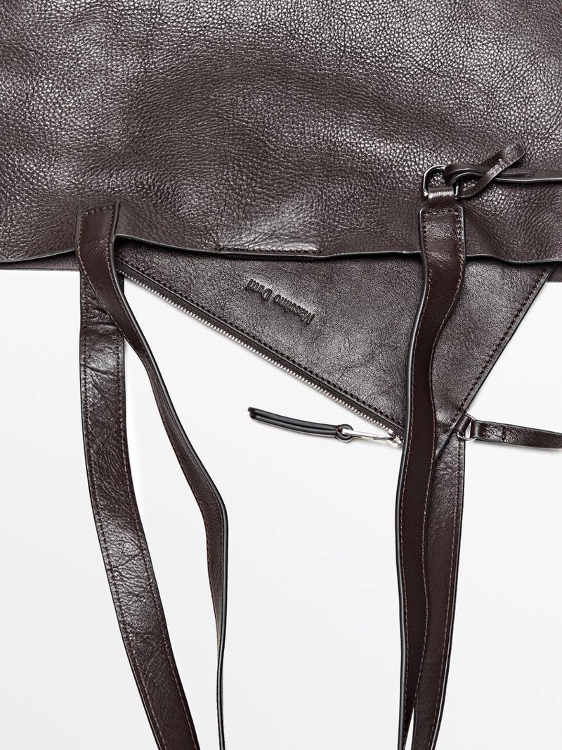 Сумка-тоут из натуральной кожи с деталями клатча