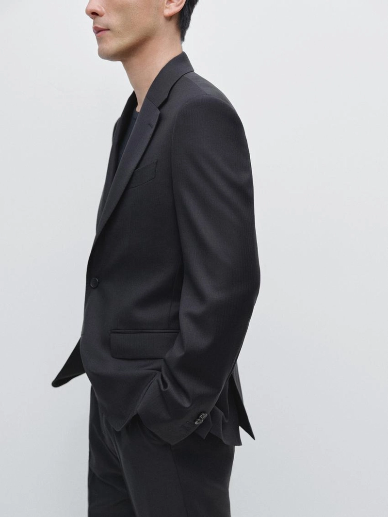 Пиджак из прохладной шерсти