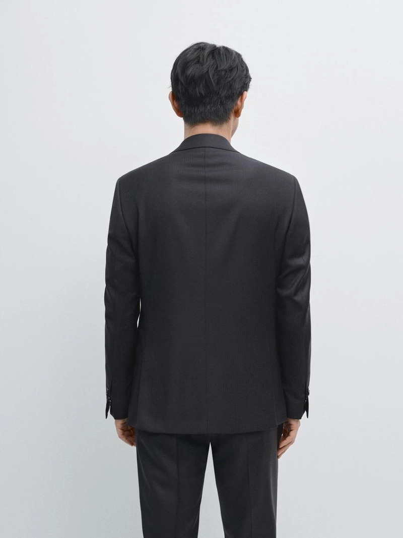 Пиджак из прохладной шерсти