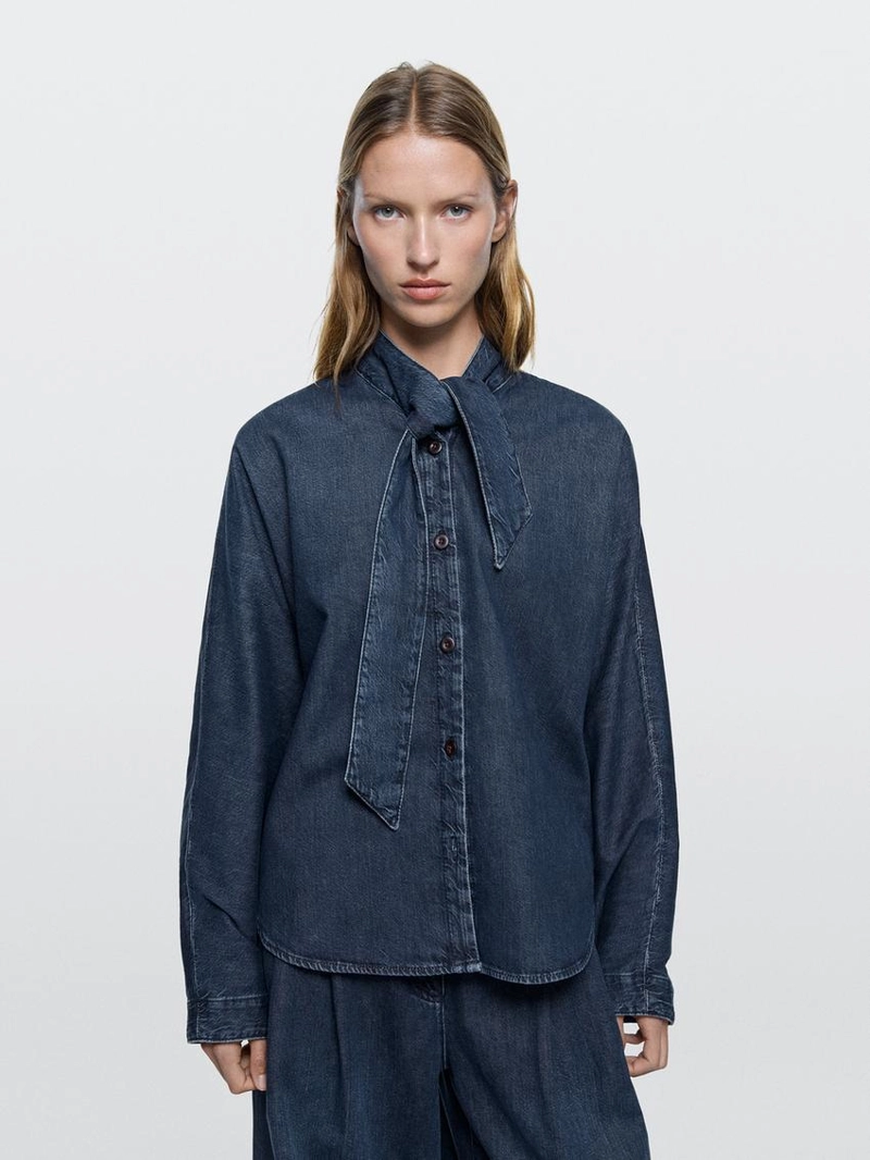 Джинсовая рубашка с деталями воротника