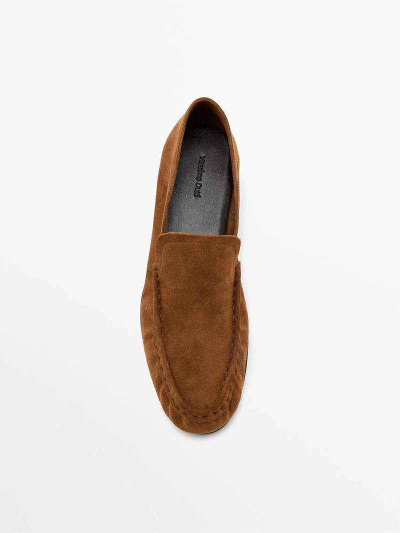 Мягкие мокасины из разделанной кожи