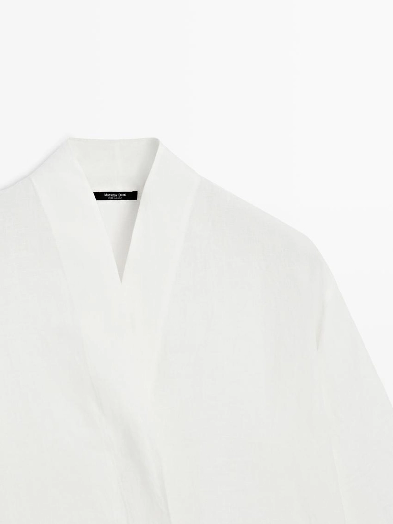 Блузка из льна с драпированным вырезом