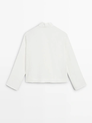 Блузка из льна с драпированным вырезом- Заказать в России