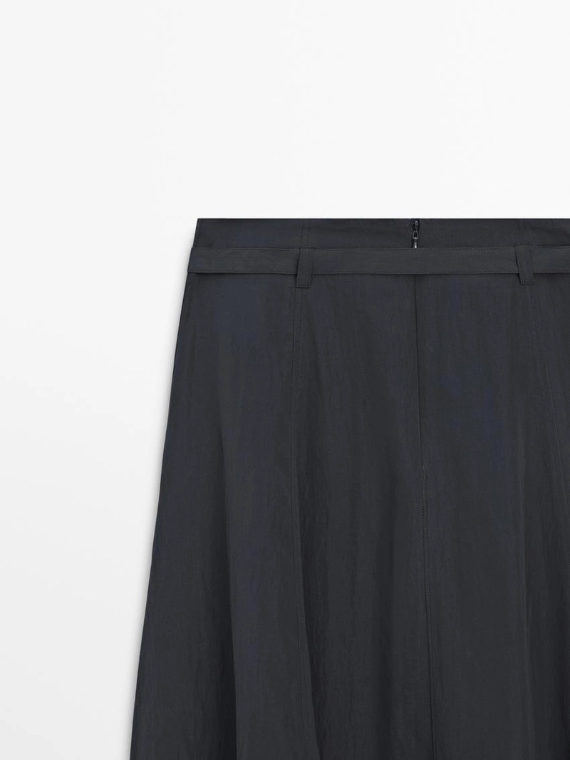 Длинная юбка с деталями пояса