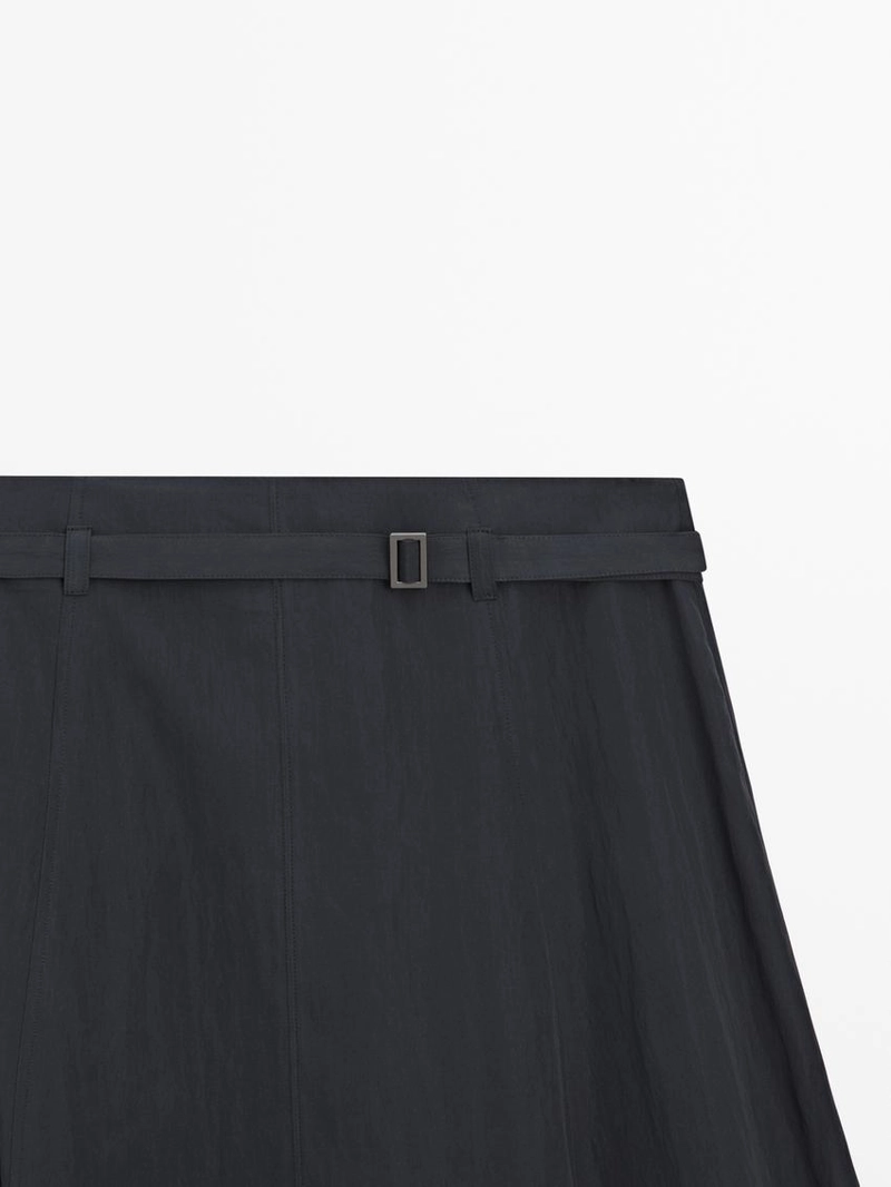 Длинная юбка с деталями пояса