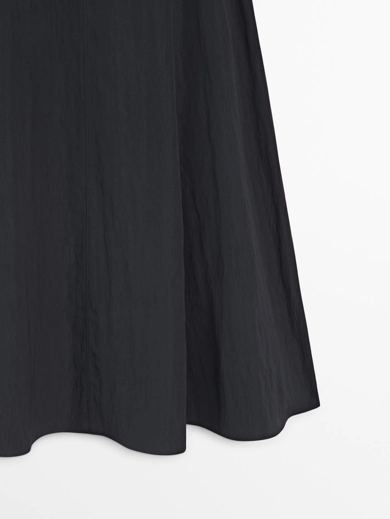 Длинная юбка с деталями пояса