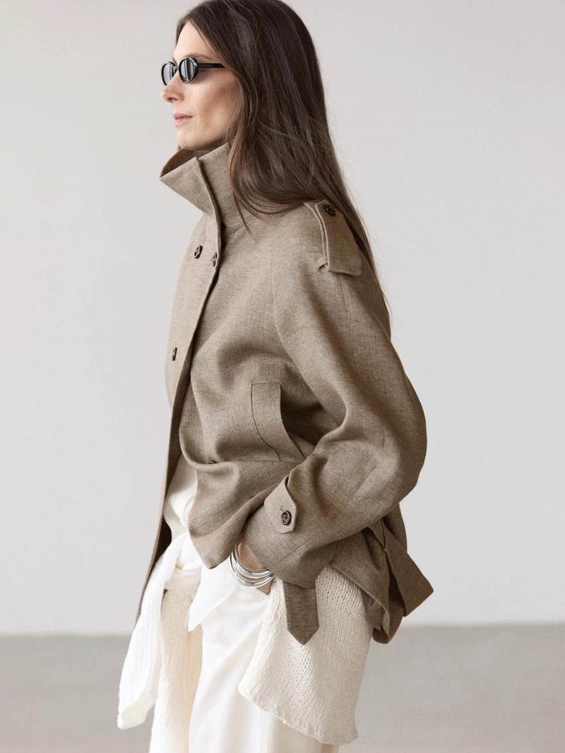 Пальто-тренч из льна с высоким воротником меланжевого оттенка